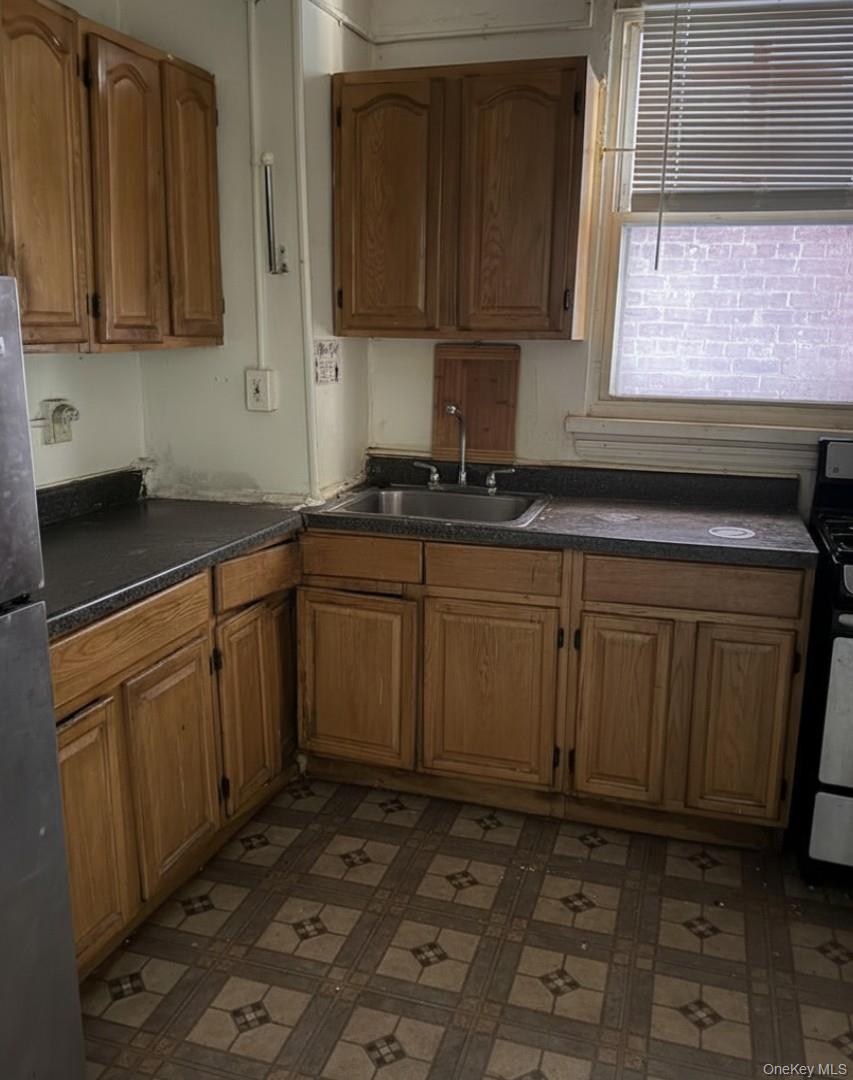 224-12 Linden Boulevard Property Photo 3