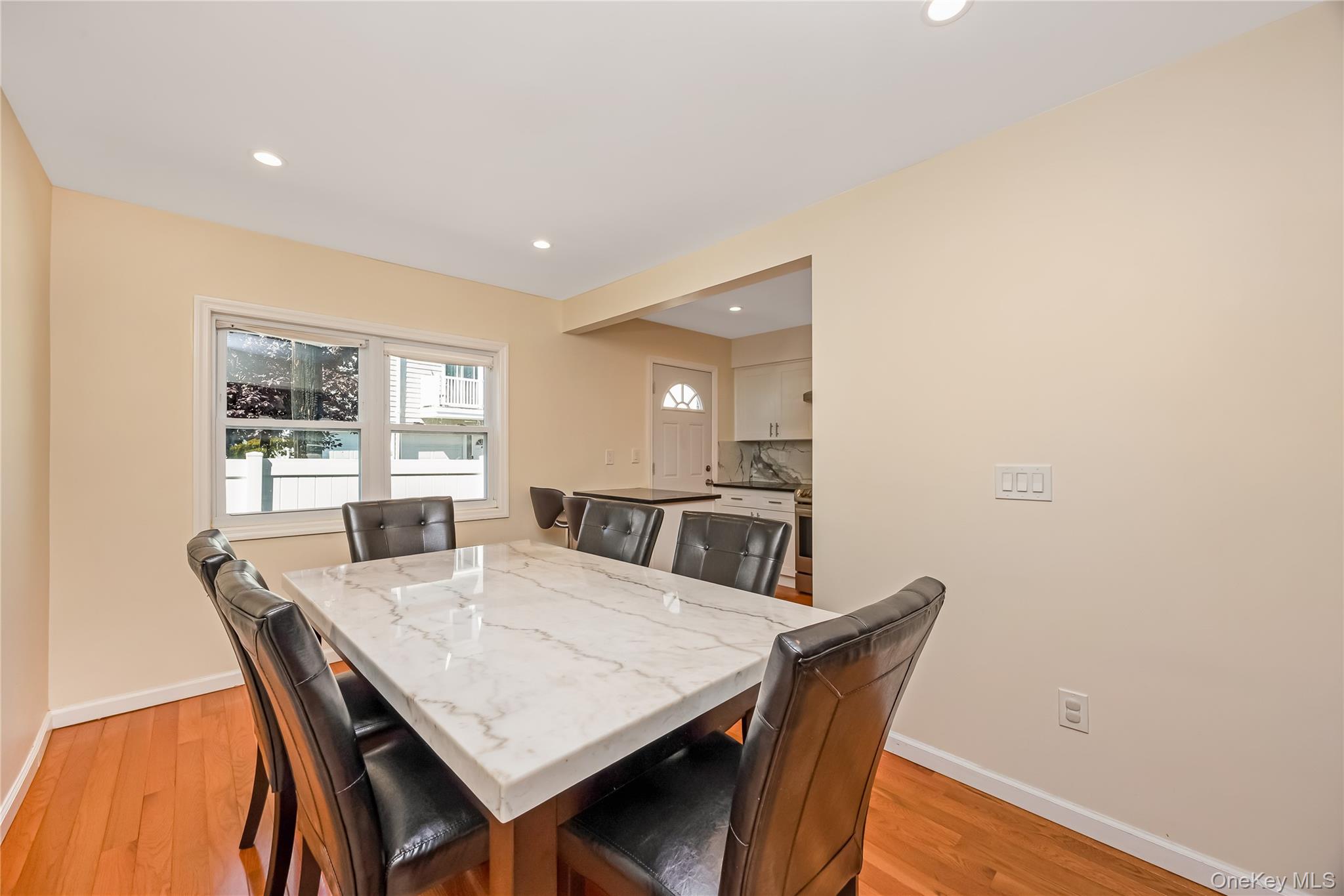 426 N Corona Avenue 7 Property Photo 7