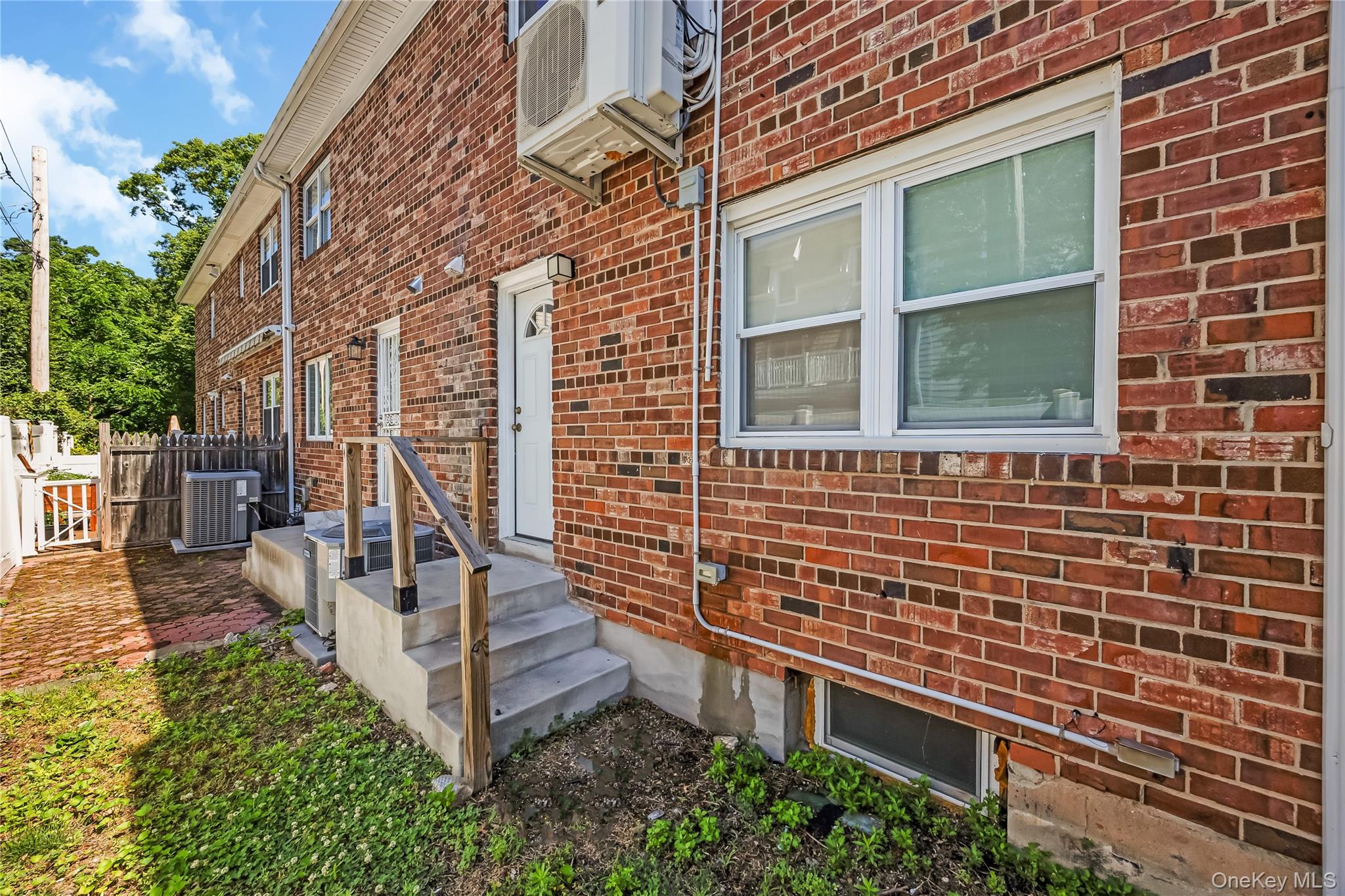 426 N Corona Avenue 7 Property Photo 19