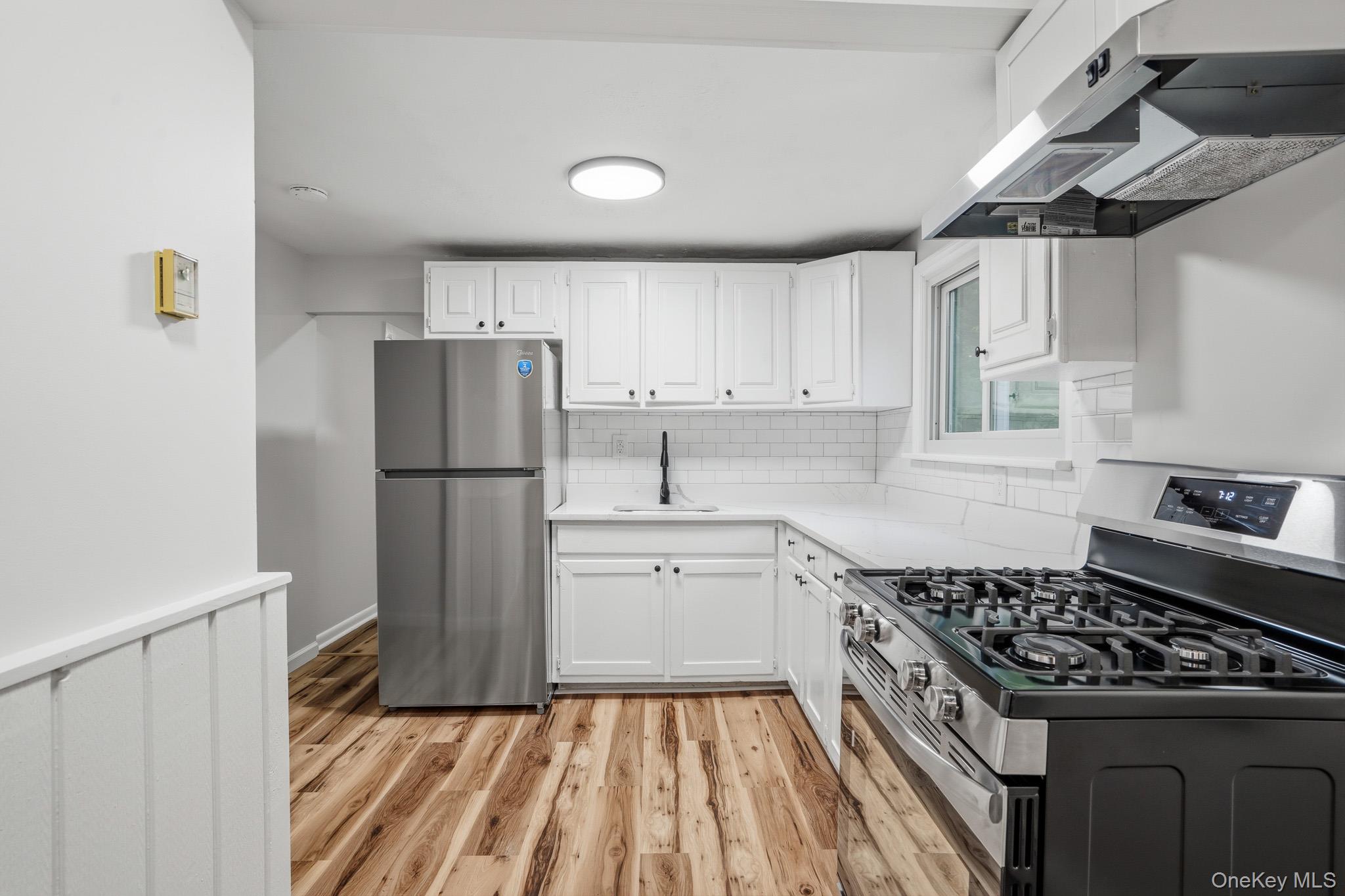32 Lacona Drive Property Photo 12