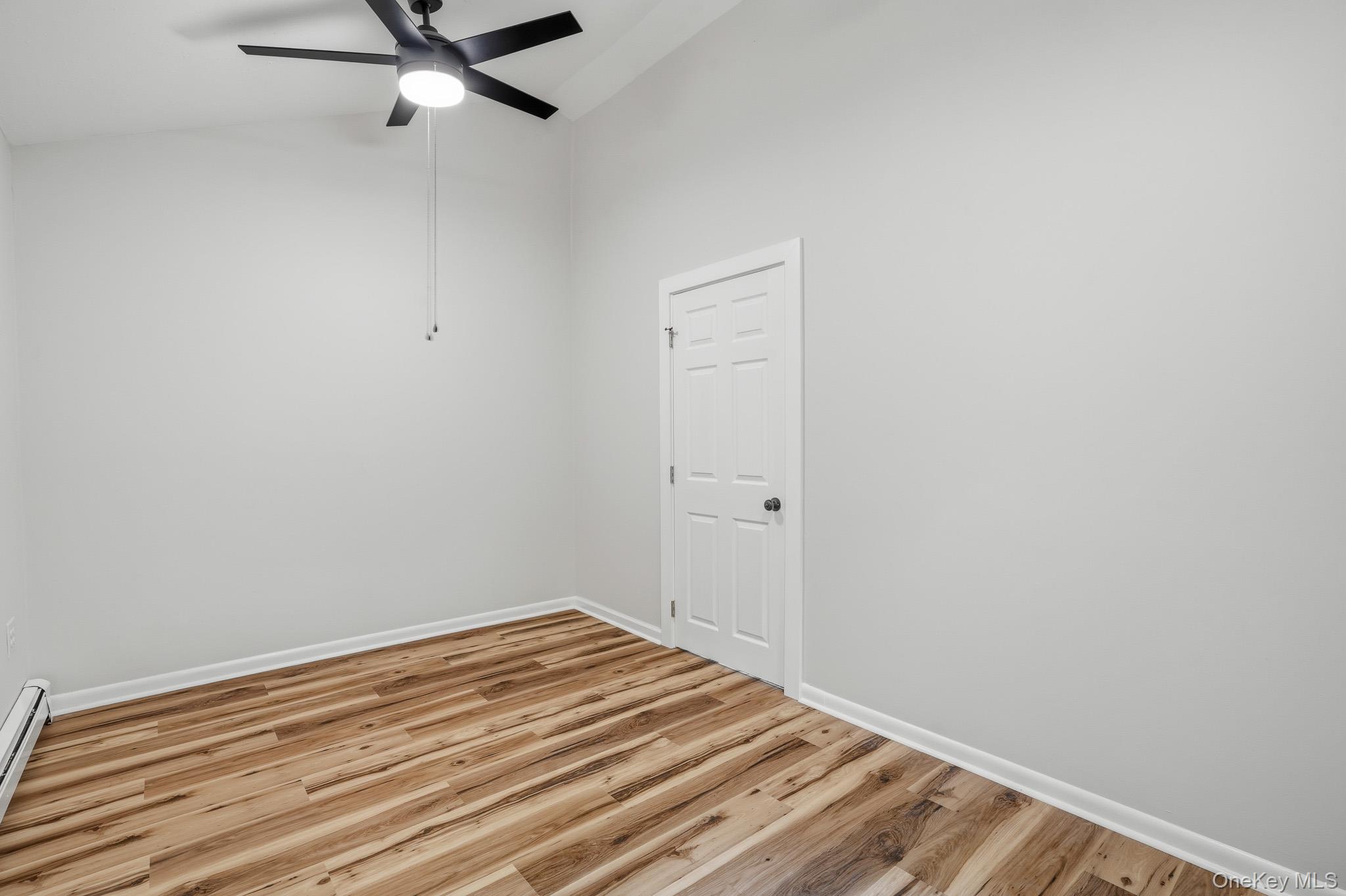 32 Lacona Drive Property Photo 14