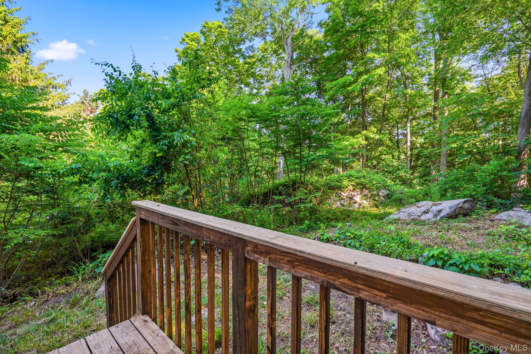 32 Lacona Drive Property Photo 16