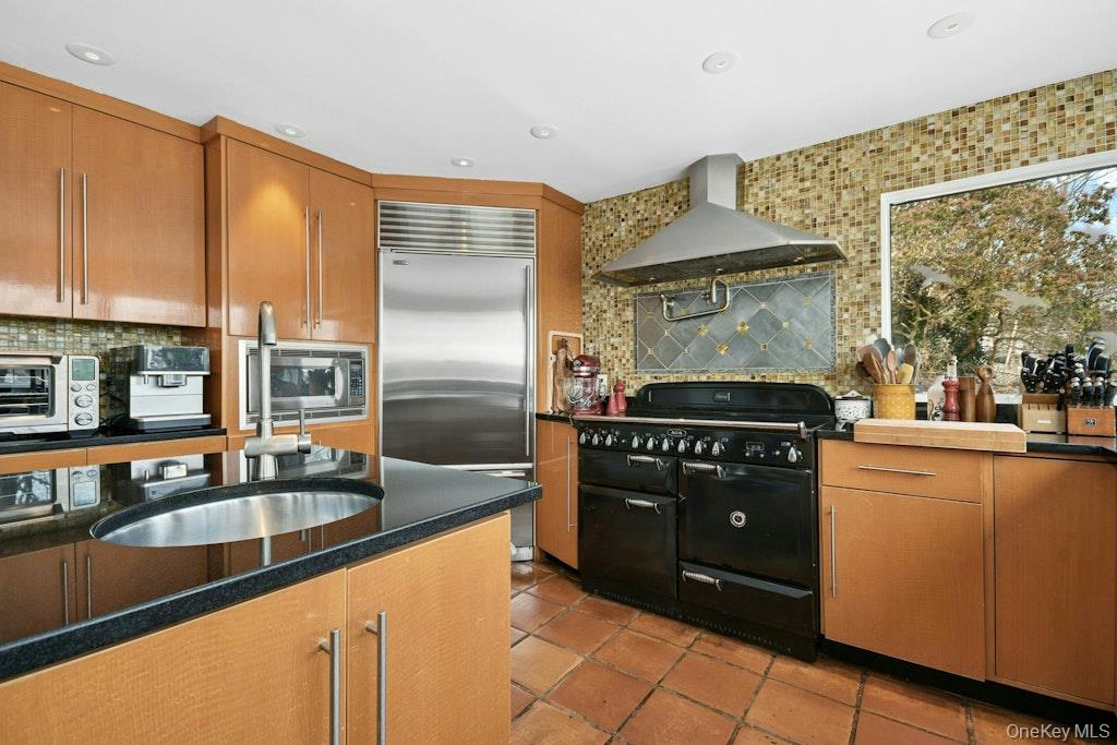 8 Idle Day Knoll Property Photo 8