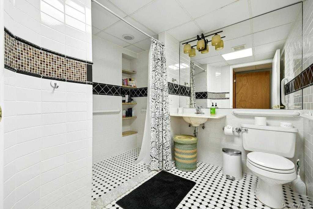 8 Idle Day Knoll Property Photo 16