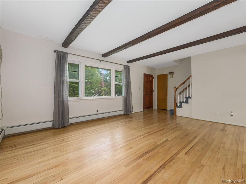 7 S Park Avenue Property Photo 11