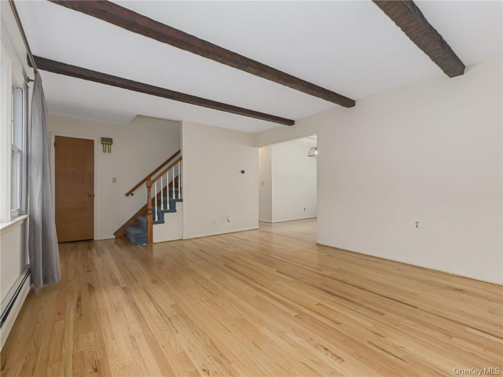7 S Park Avenue Property Photo 12