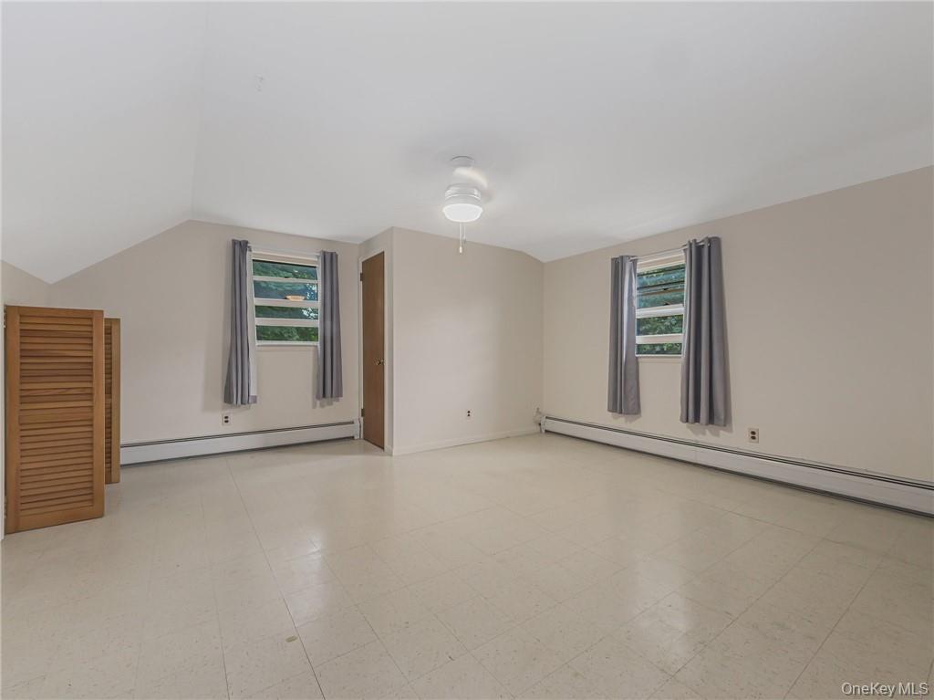 7 S Park Avenue Property Photo 17