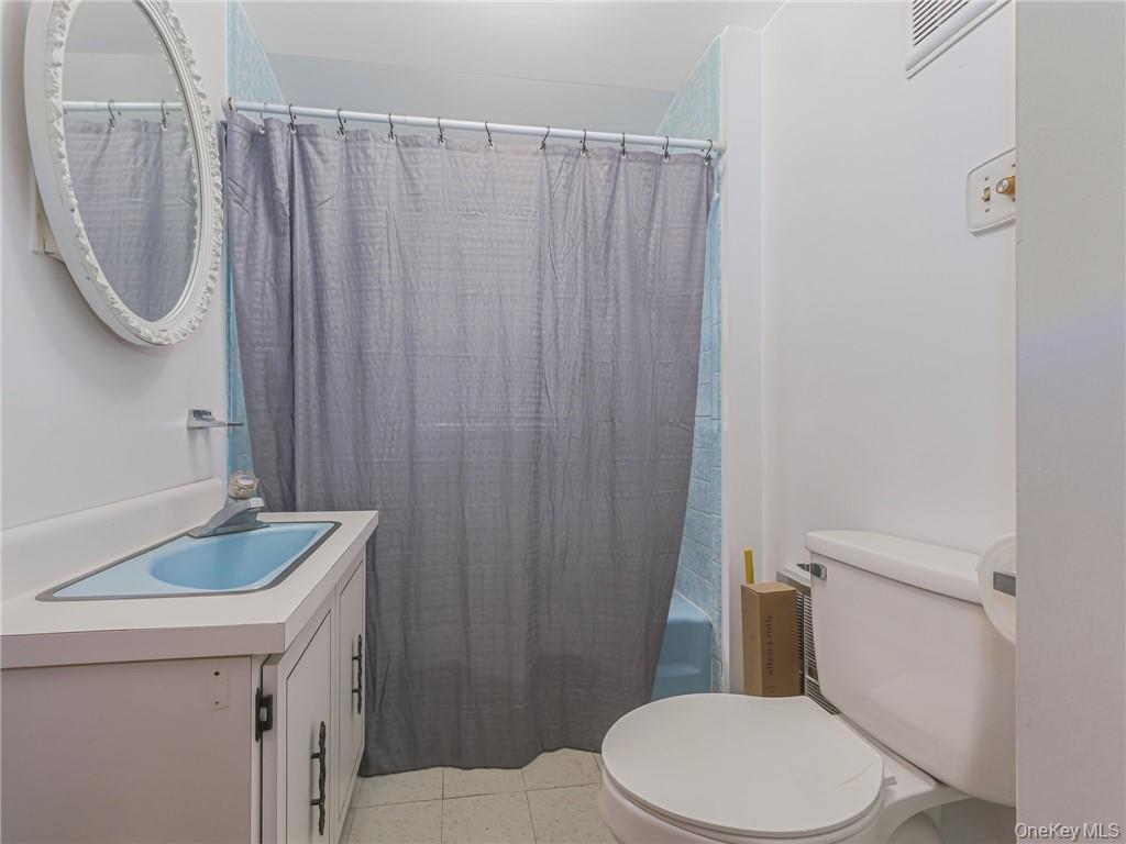 7 S Park Avenue Property Photo 18