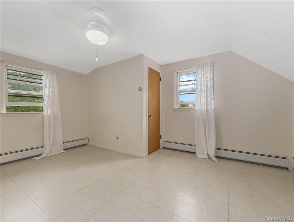 7 S Park Avenue Property Photo 19