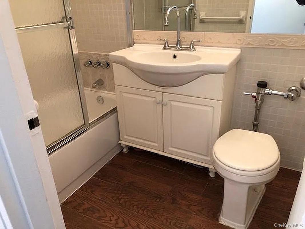 3080 Voorhies Avenue 5k Property Photo 4