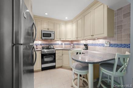 42-30 Douglaston Parkway 5k Property Photo 8