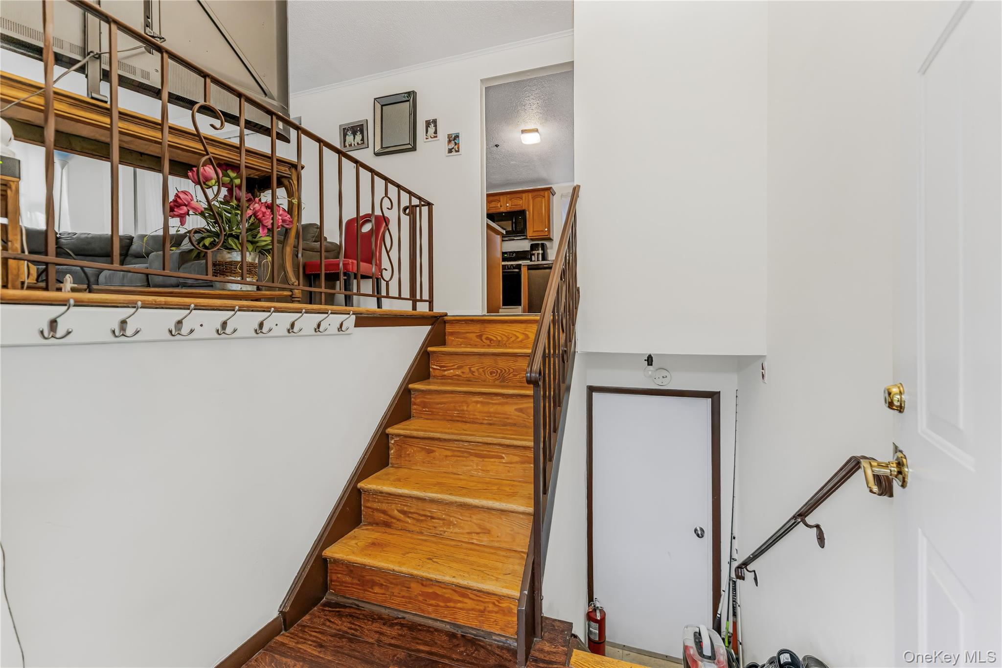 82 Riverdale Avenue Property Photo 4