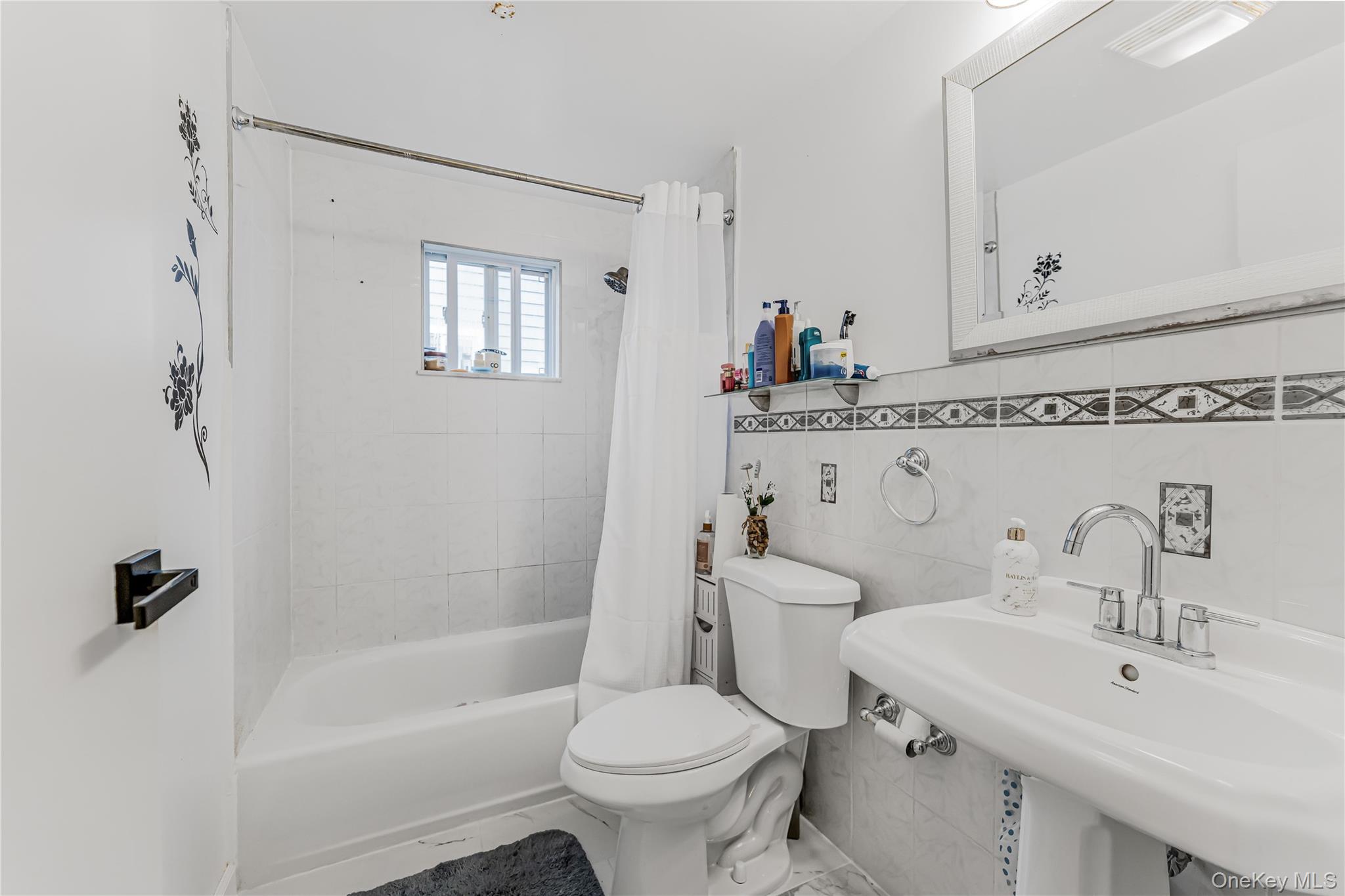 82 Riverdale Avenue Property Photo 10
