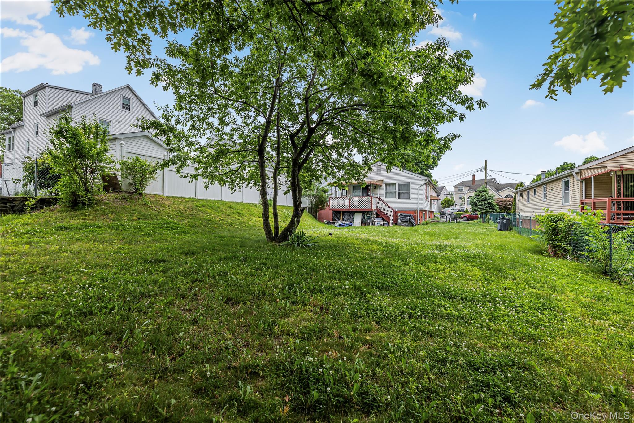 82 Riverdale Avenue Property Photo 21