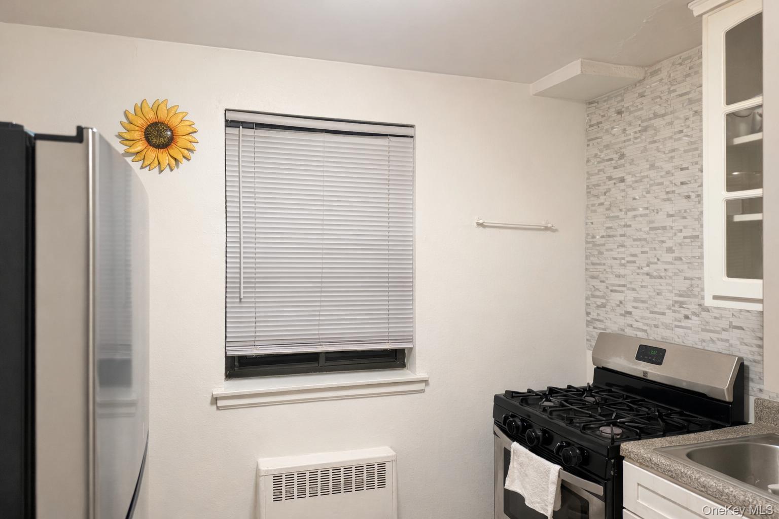 204-15 Foothill Avenue B44 Property Photo 6