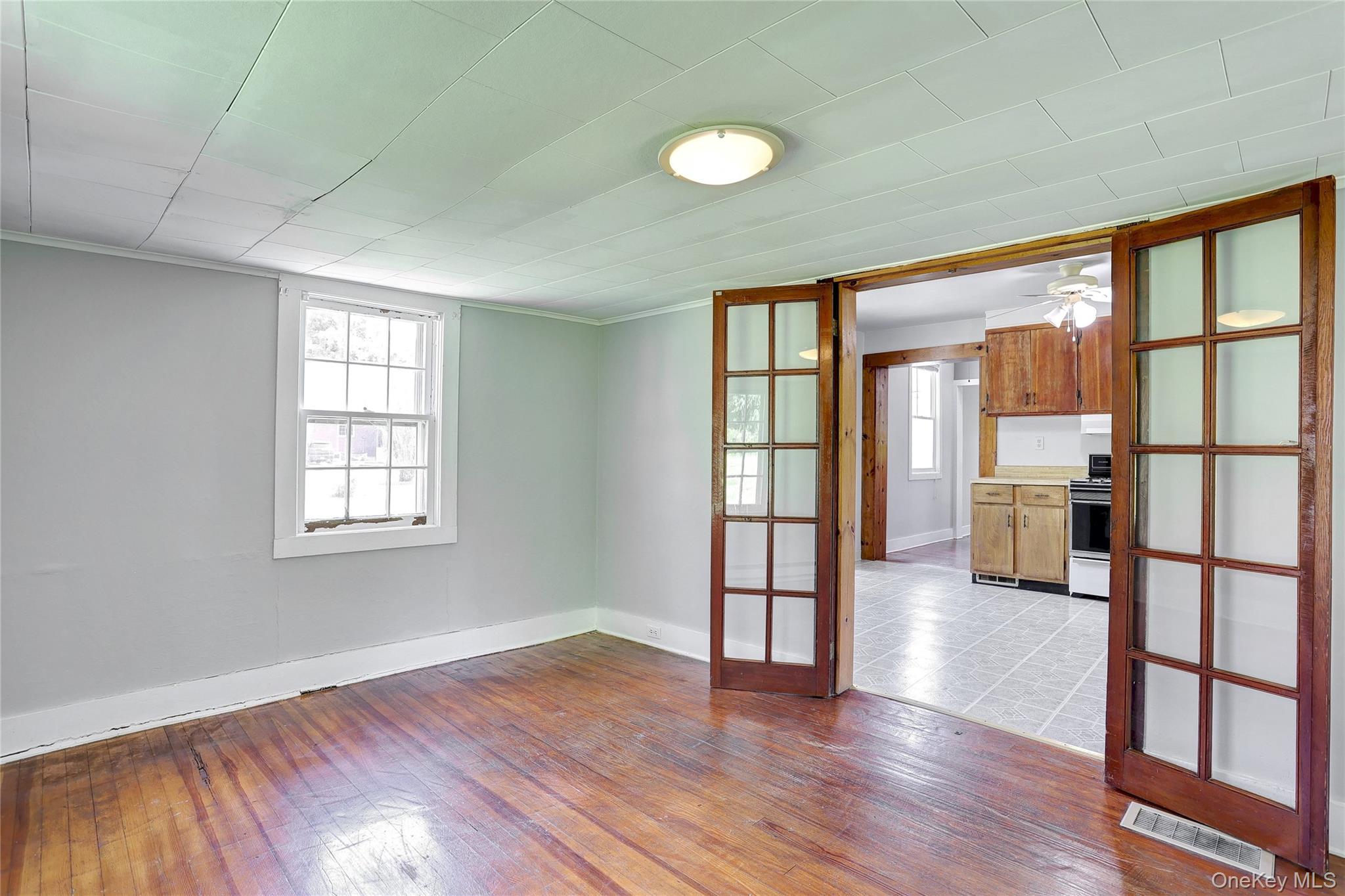 500 Haverstraw Road Property Photo 11
