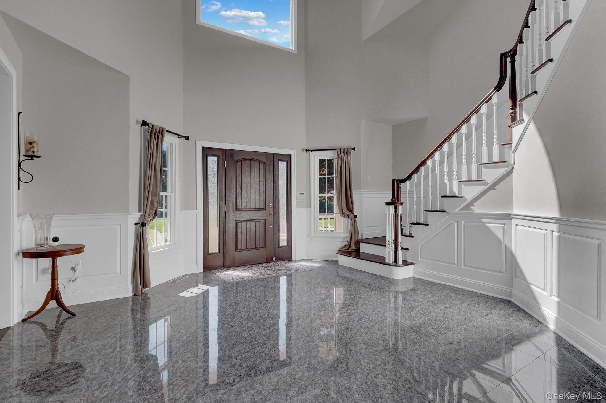 18 Cedar Lane Property Photo 2
