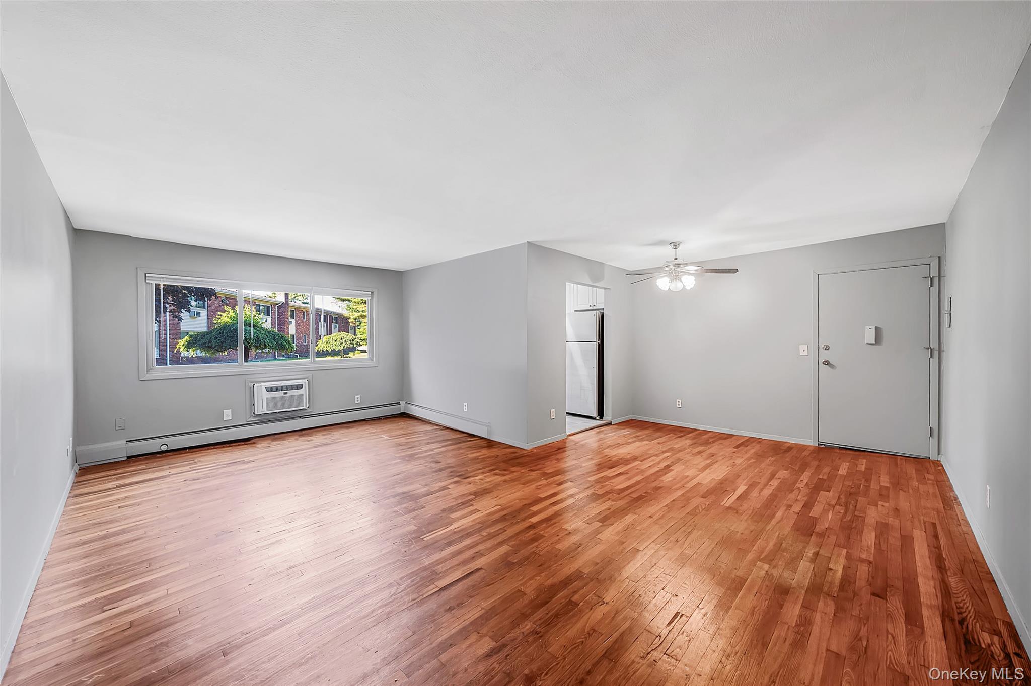 2397 Union Blvd 8a Property Photo 6