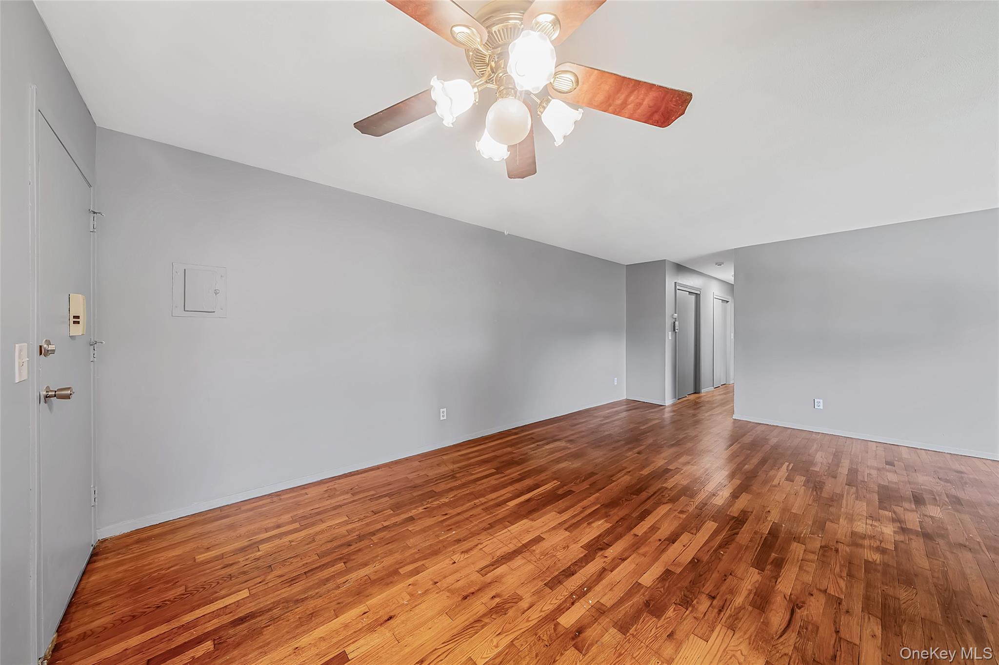 2397 Union Blvd 8a Property Photo 7