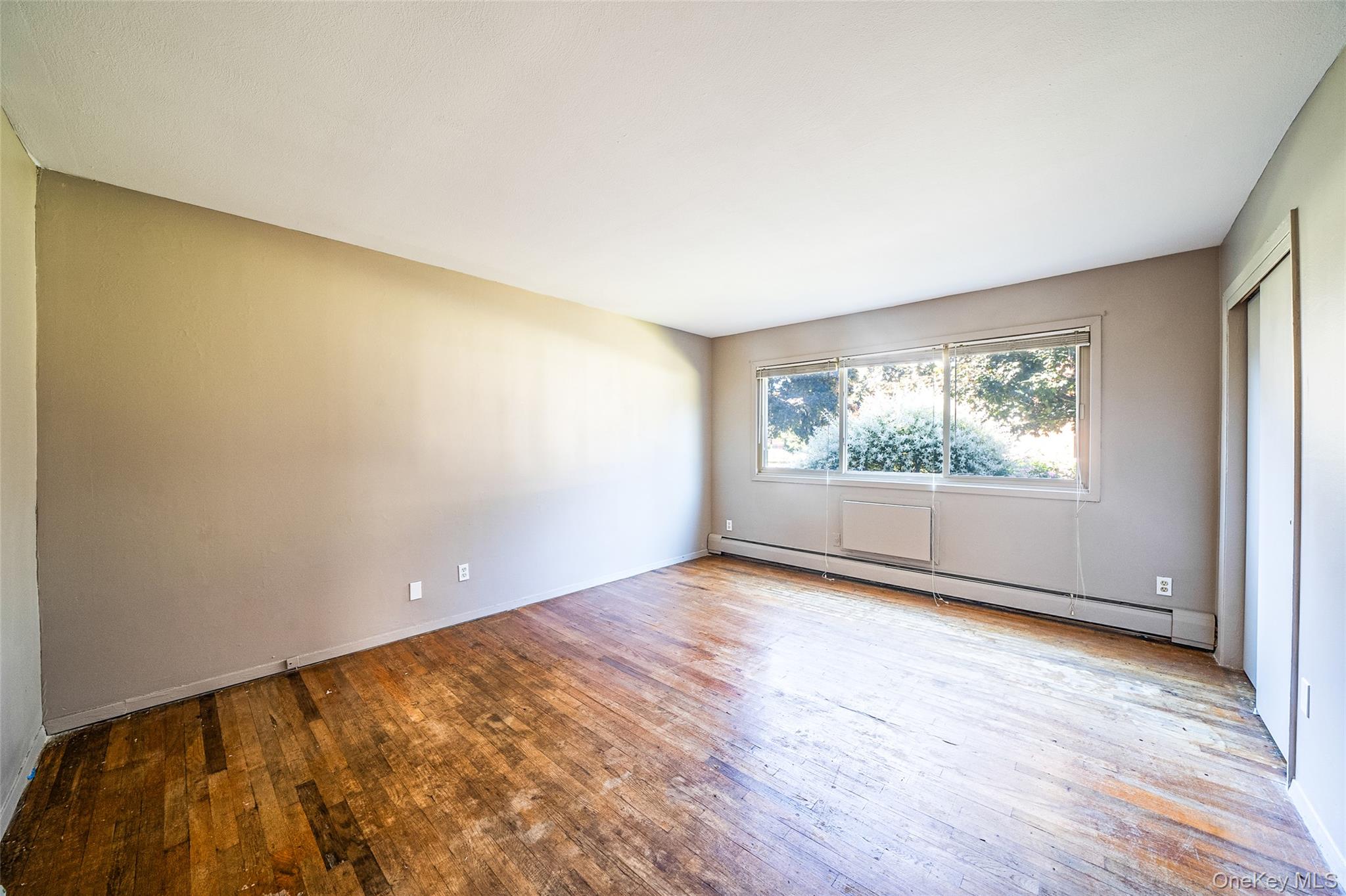 2397 Union Blvd 8a Property Photo 10