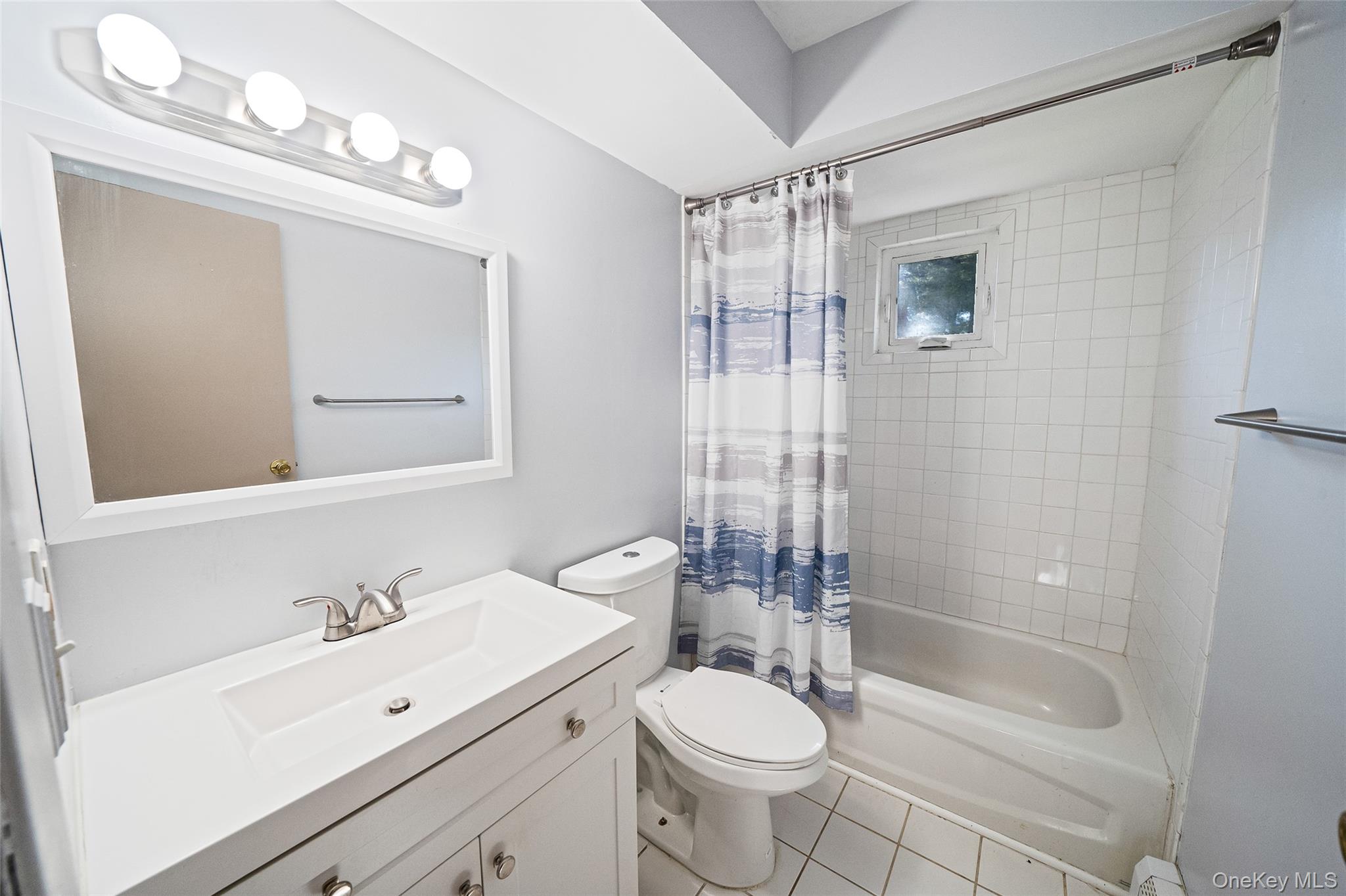 2397 Union Blvd 8a Property Photo 16
