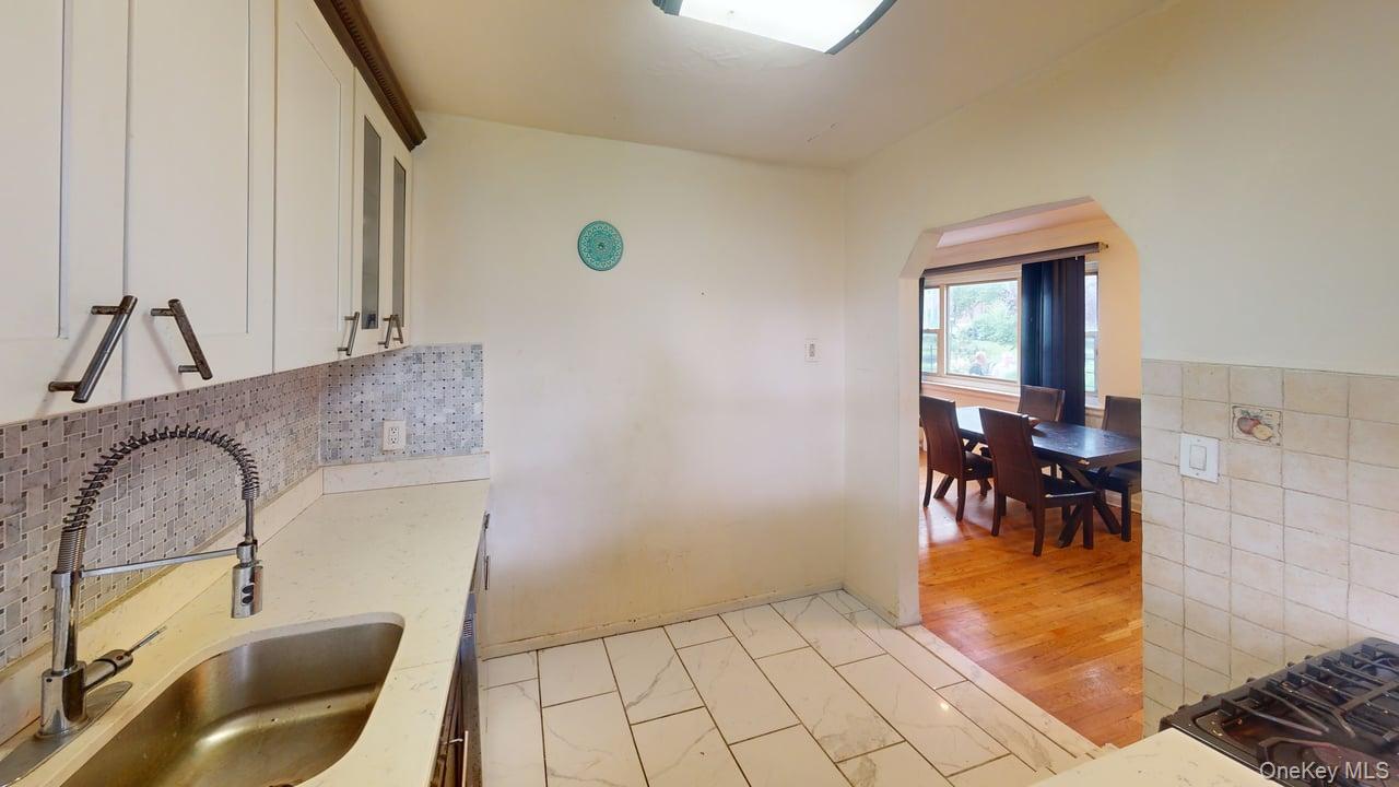 150-28 Jewel Avenue 1 Property Photo 13