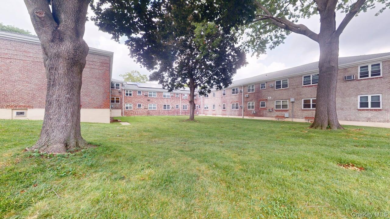 150-28 Jewel Avenue 1 Property Photo 26