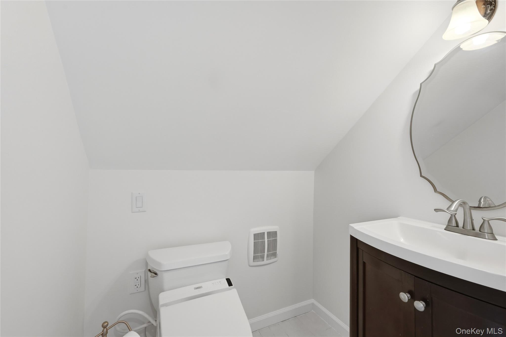 16 Harrow Lane Property Photo 12