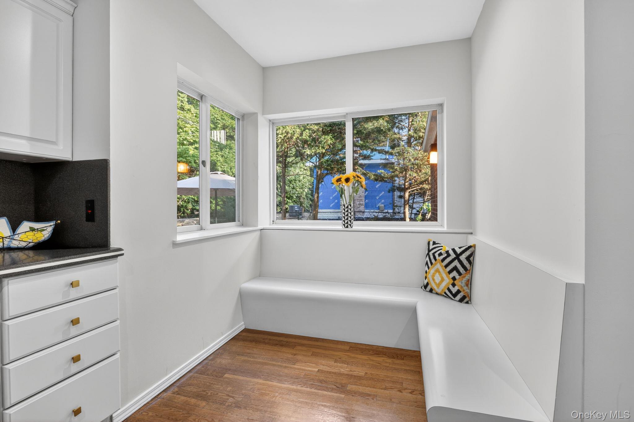 190 Sussex Drive Property Photo 10