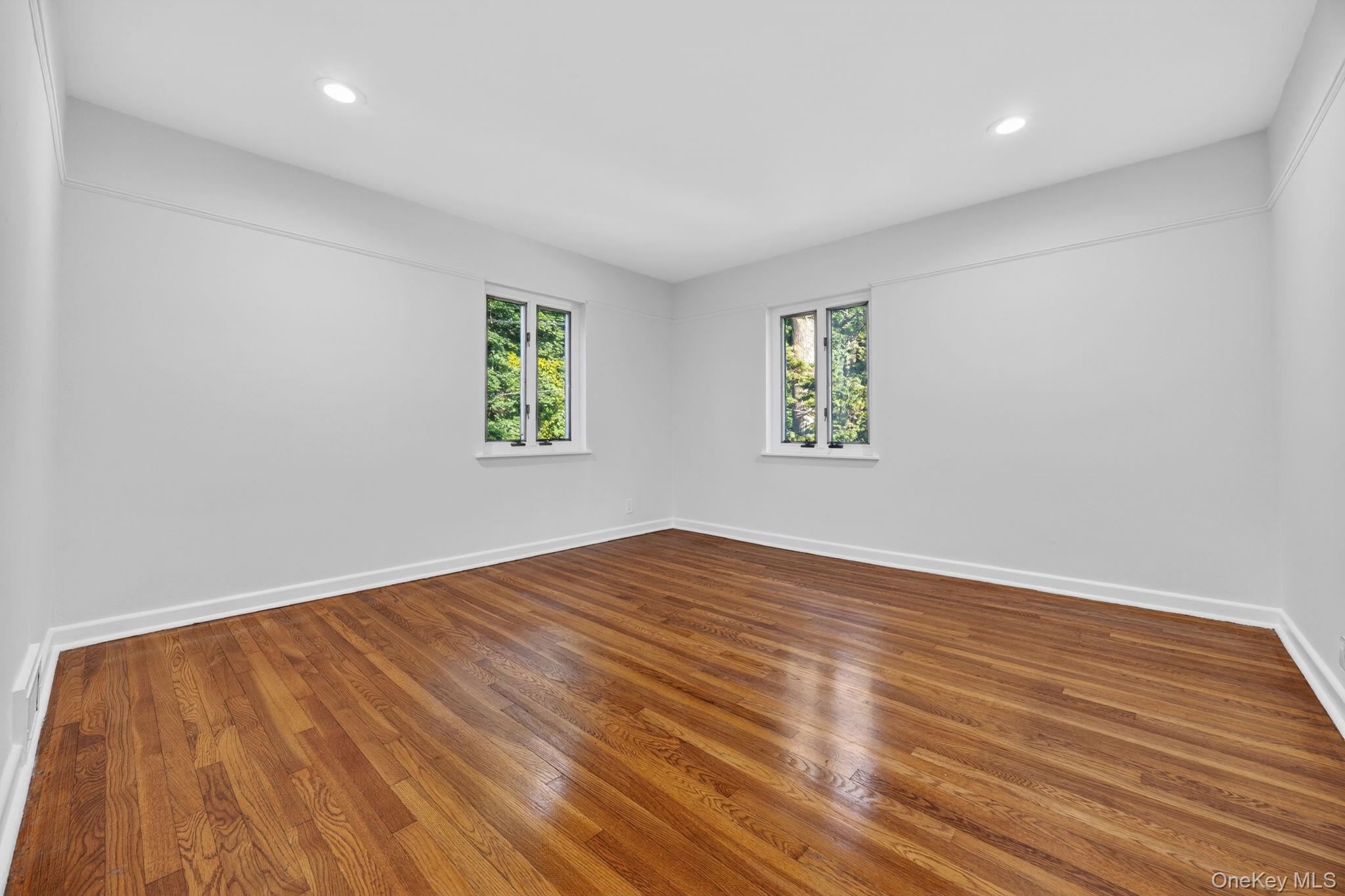 190 Sussex Drive Property Photo 17