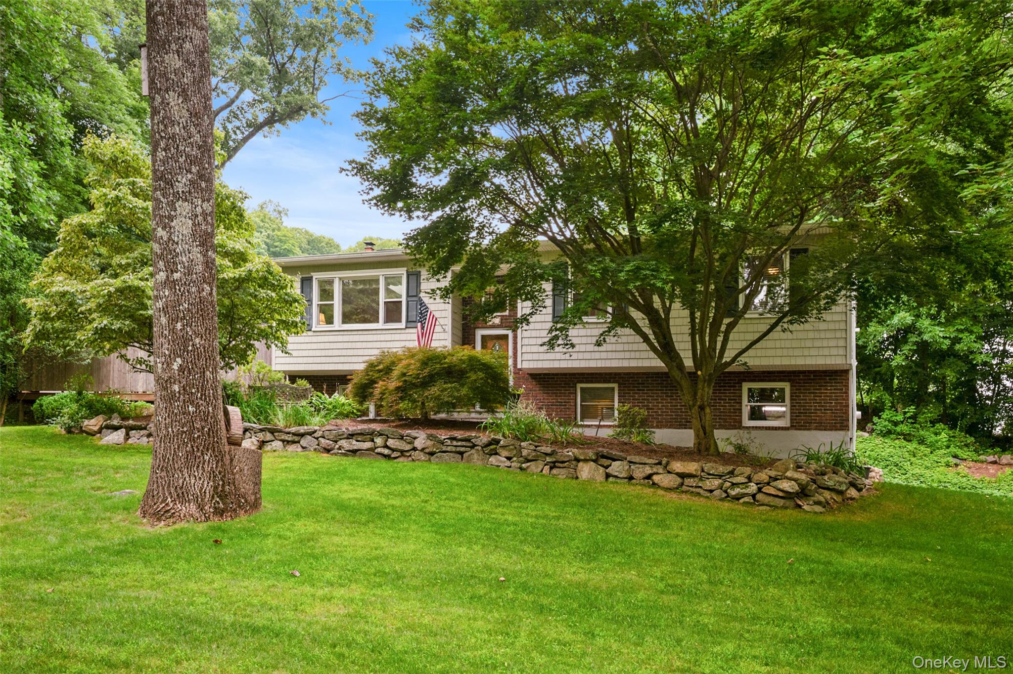 27 Silleck Boulevard Property Photo 1
