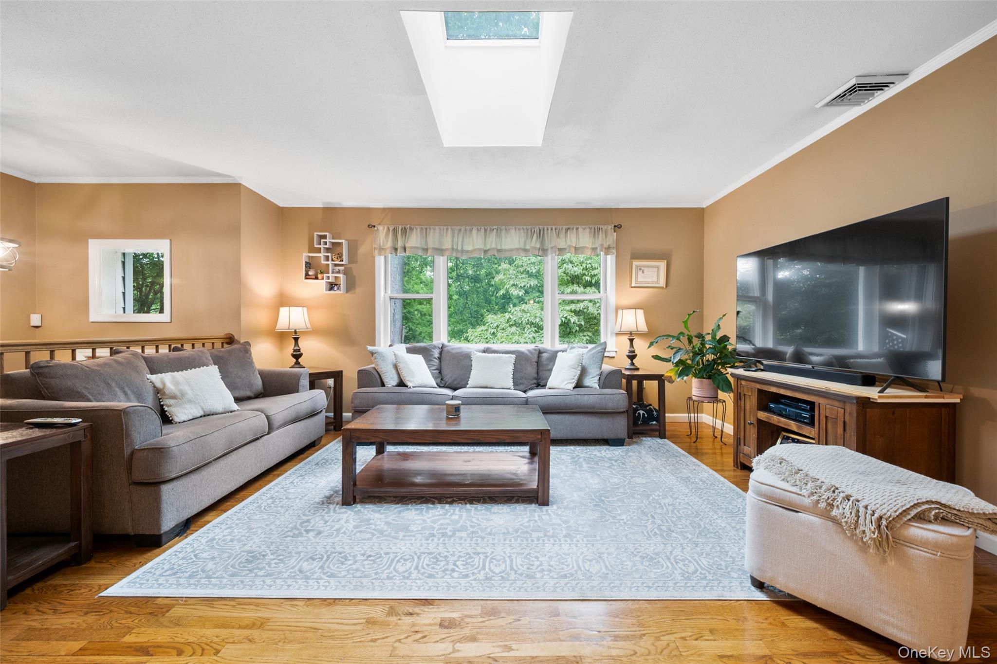 27 Silleck Boulevard Property Photo 3