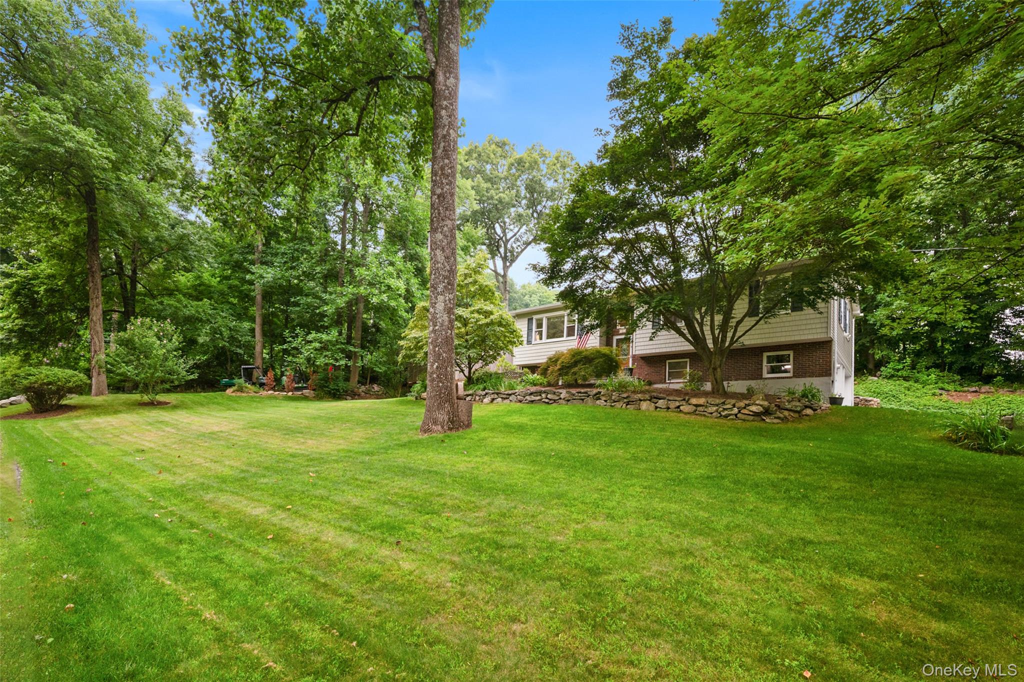 27 Silleck Boulevard Property Photo 22