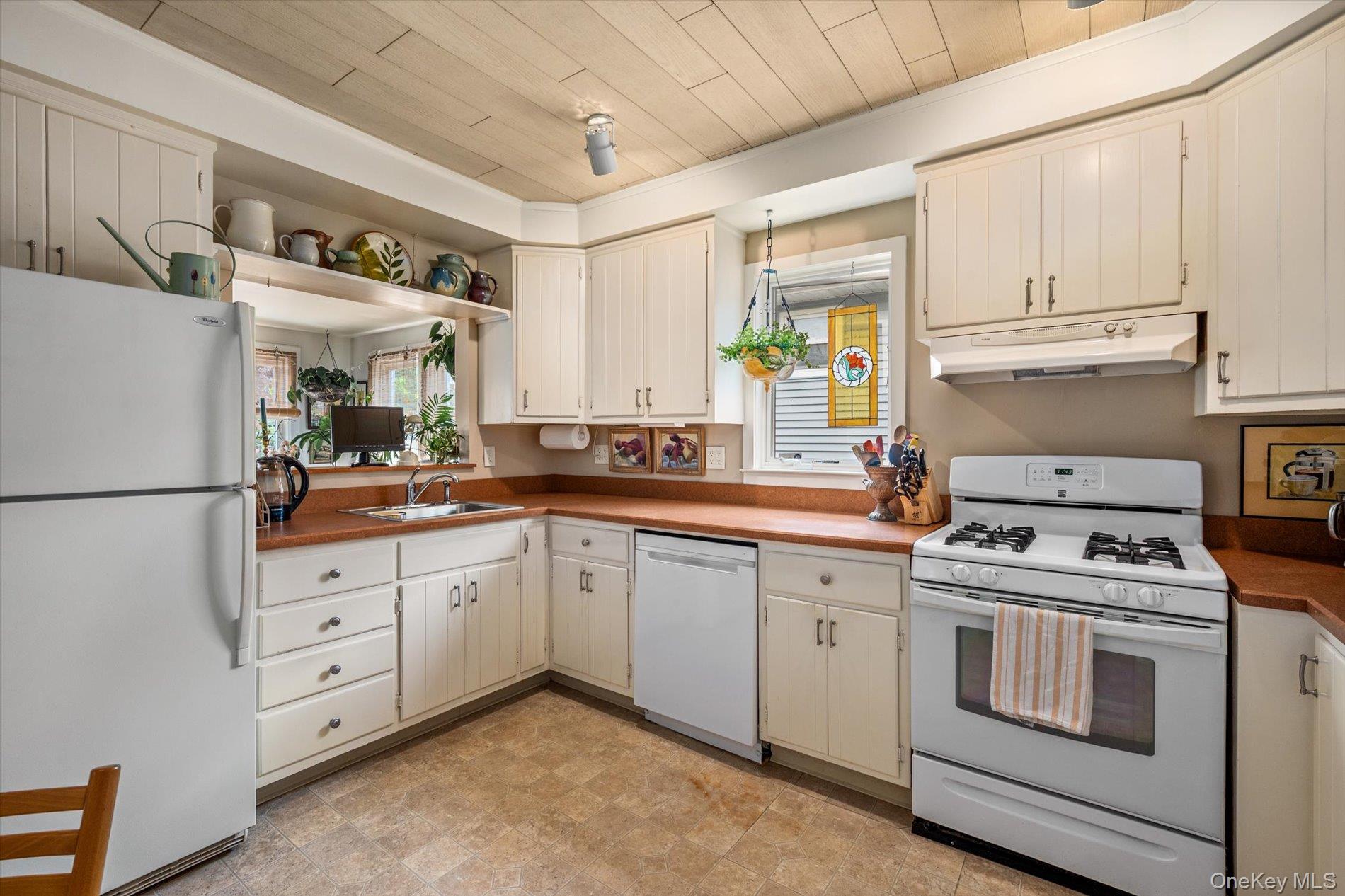 63 Cedar Road Property Photo 12