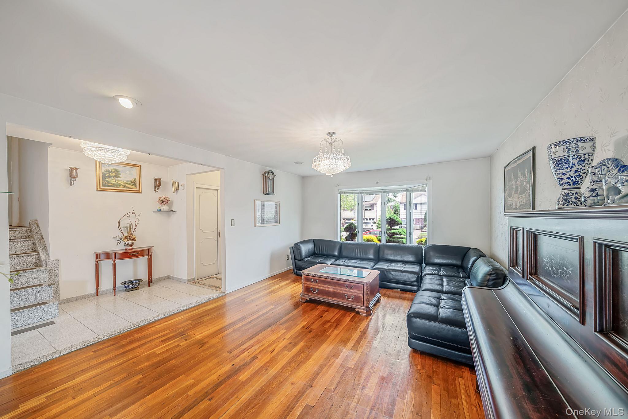 68 Myles Avenue Property Photo 12