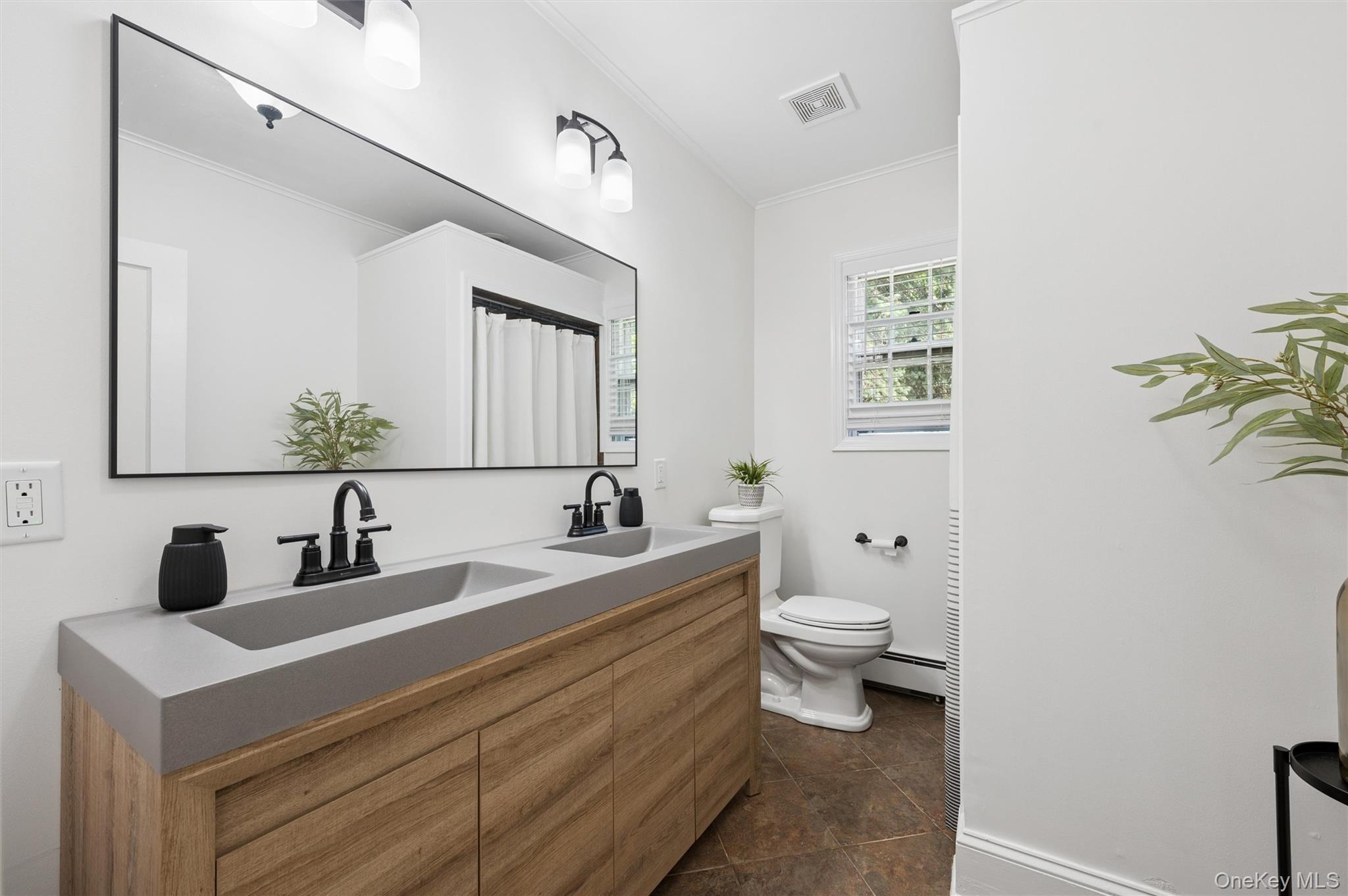 16 Union Avenue Property Photo 9