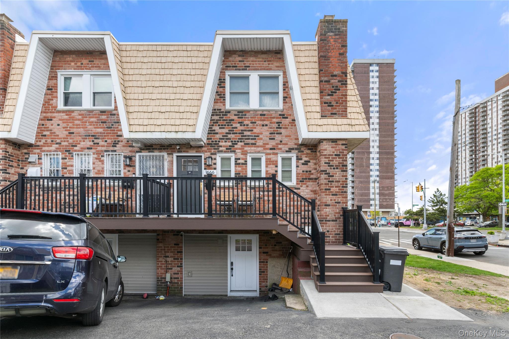 1666 Seagirt Boulevard Property Photo 2