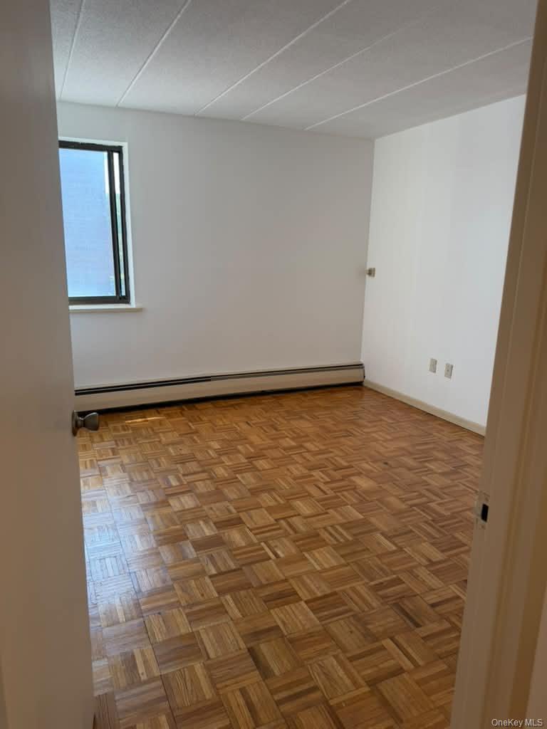 134-46 Maple Avenue 5b Property Photo 4