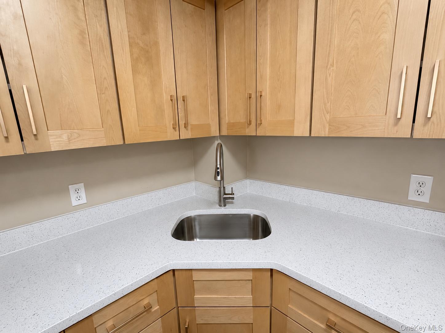 134-46 Maple Avenue 5b Property Photo 10