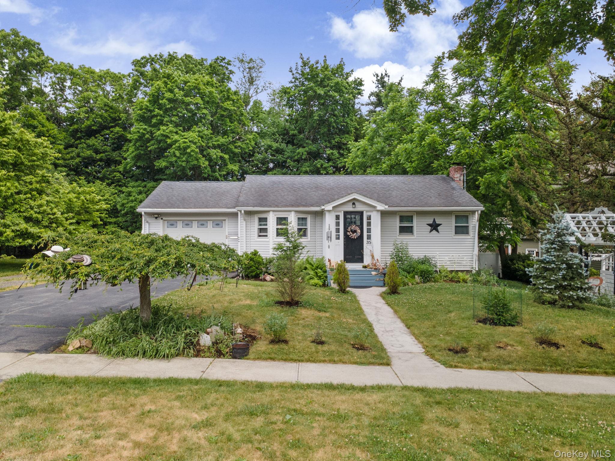 35 Highland Avenue Property Photo 1