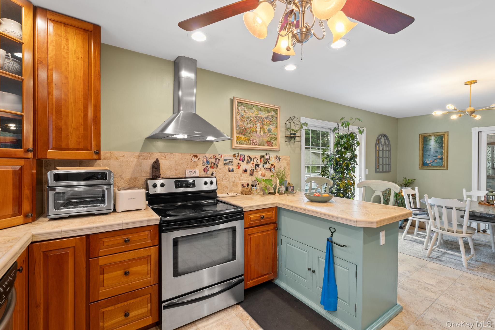 35 Highland Avenue Property Photo 4