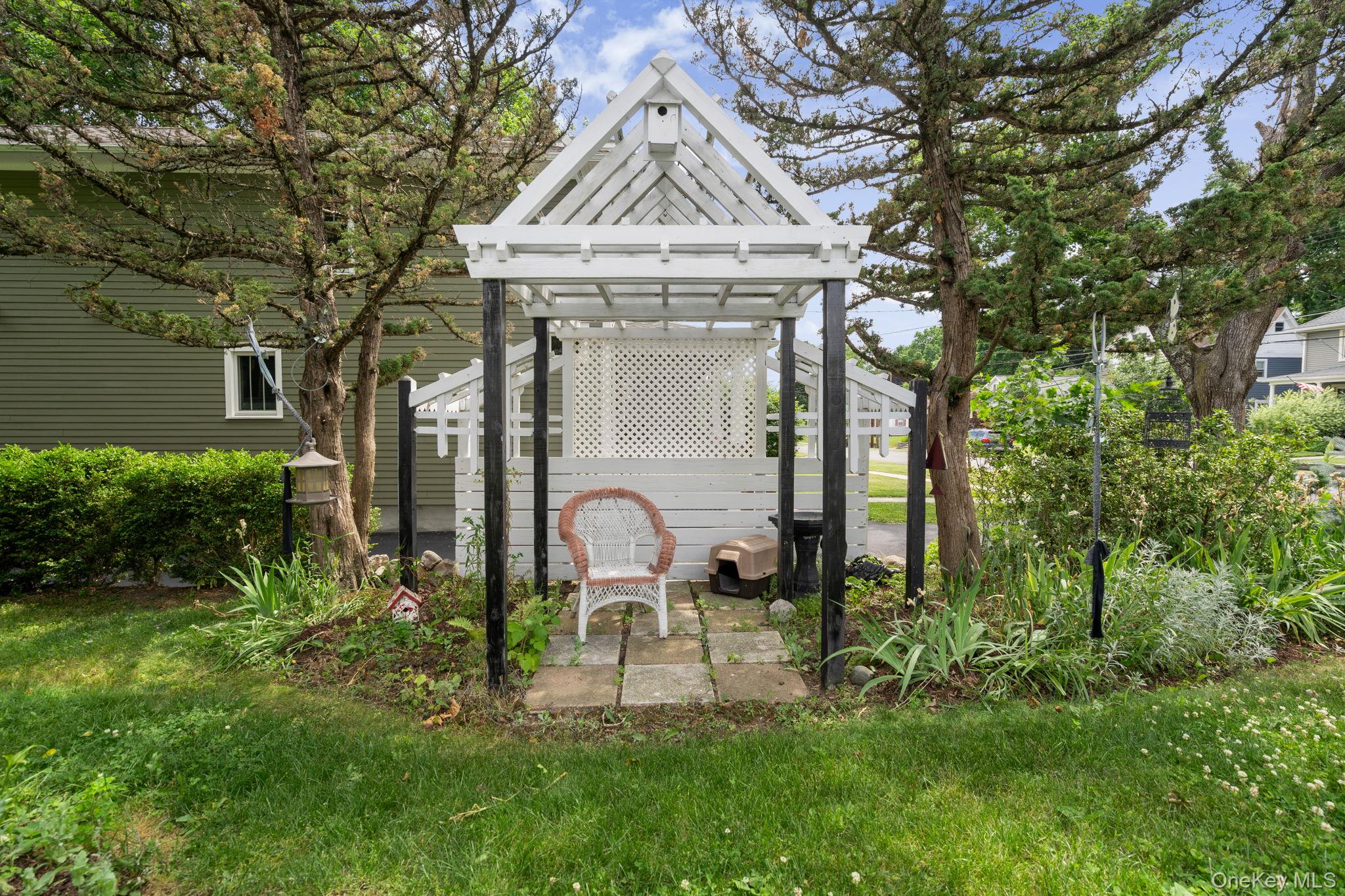 35 Highland Avenue Property Photo 27
