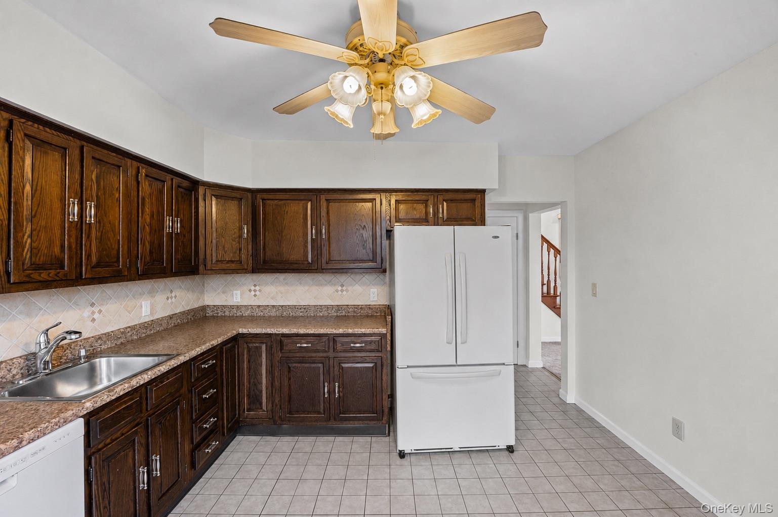 2500 Centre Avenue Property Photo 11