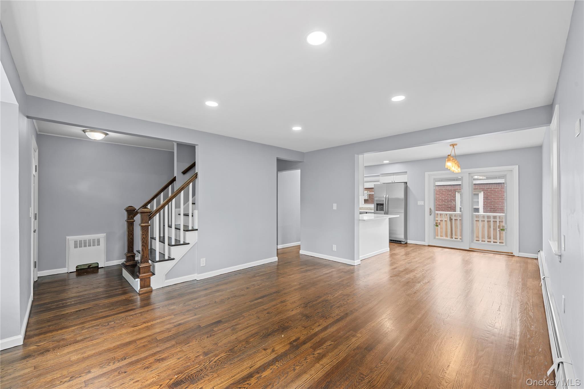474 Roy Street Property Photo 3
