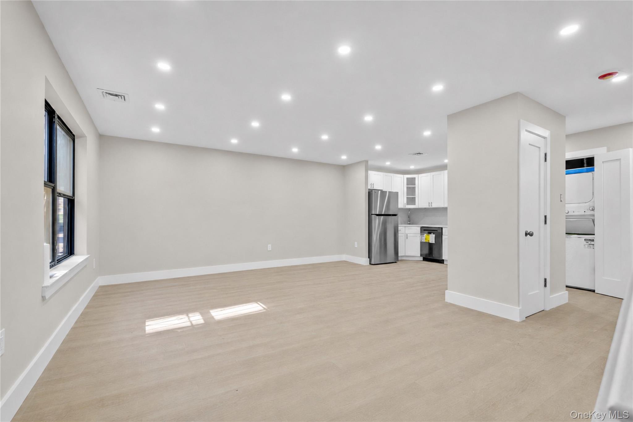 936 Union Avenue C Property Photo 2