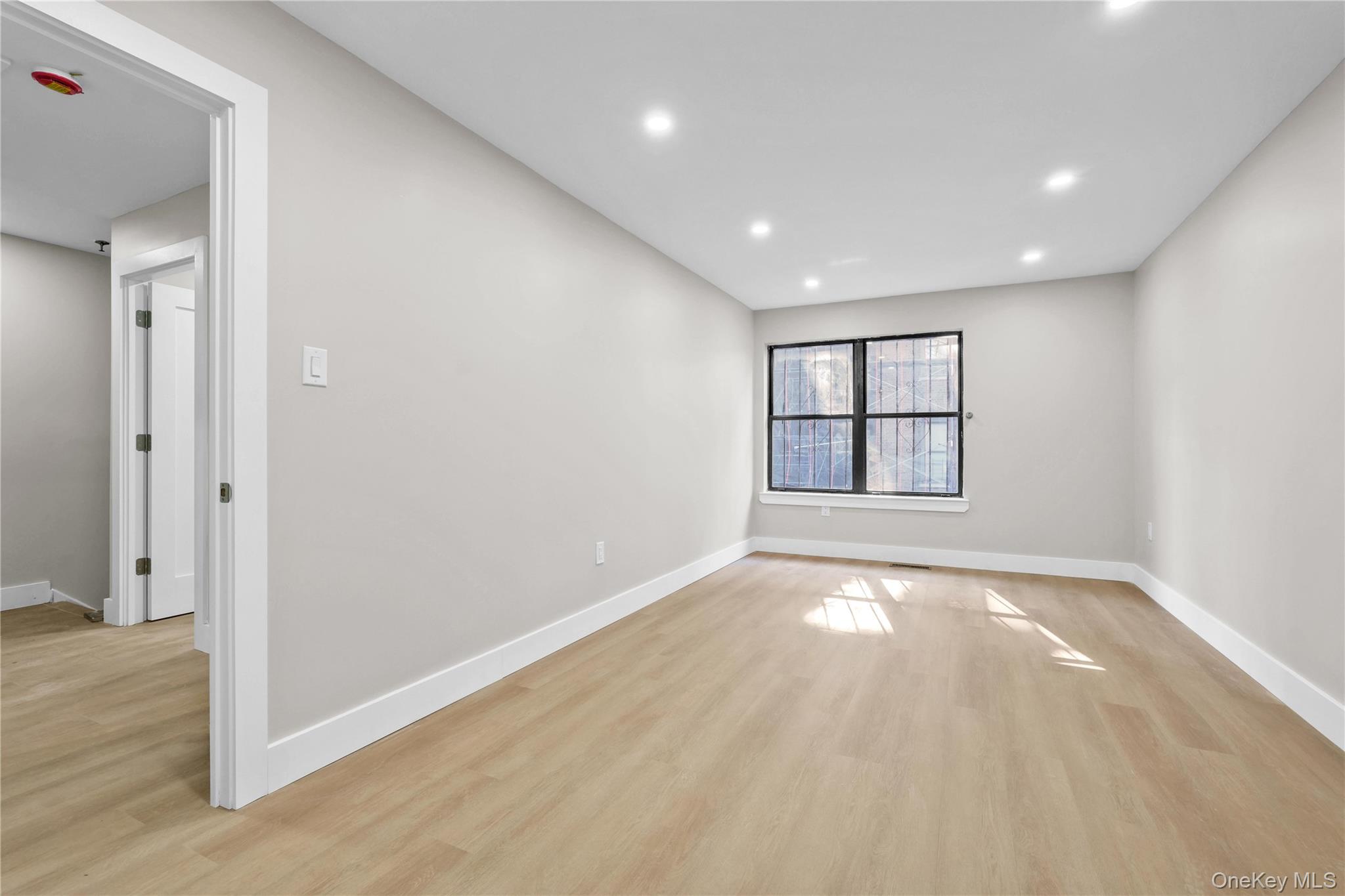 936 Union Avenue C Property Photo 4