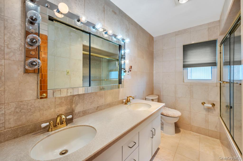 372 Hungry Harbor Road Property Photo 11