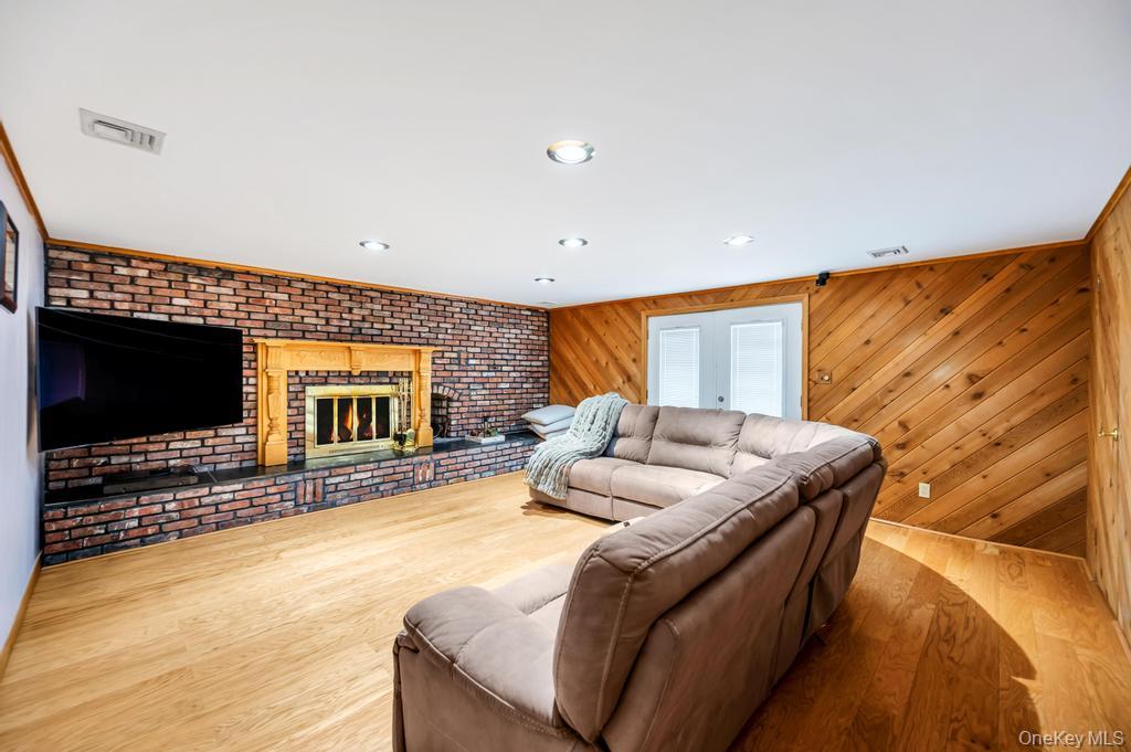 372 Hungry Harbor Road Property Photo 16