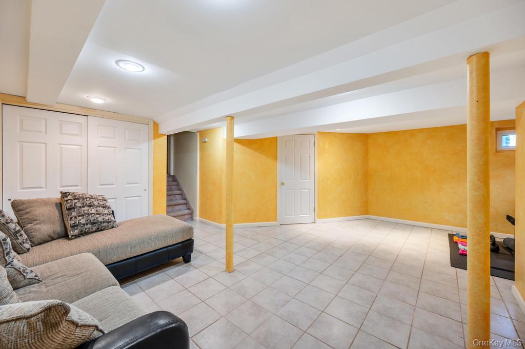 372 Hungry Harbor Road Property Photo 19