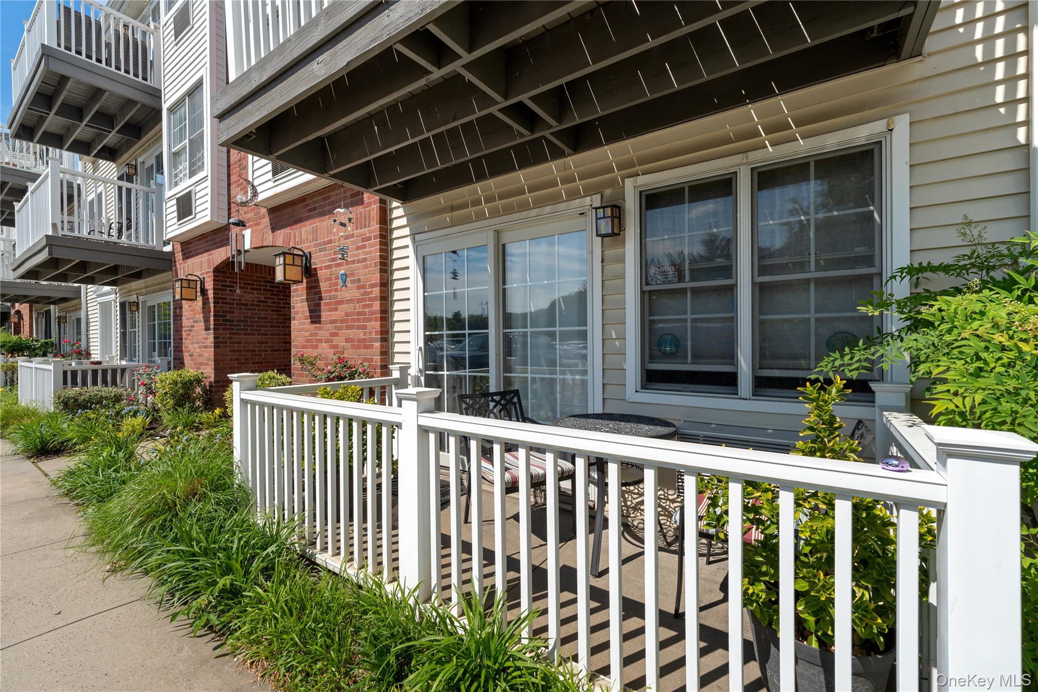 9452 Magnolia Court 1b Property Photo 2